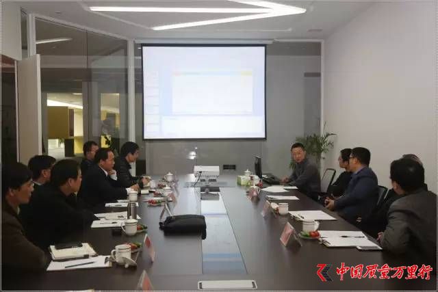 隆力奇博士后科研工作站周華鋒博士后舉行中期報告會
