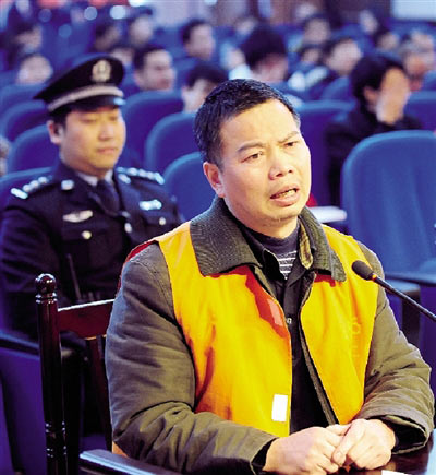 鄭州天價理發(fā)案開庭老板稱理發(fā)收費兩三萬正常