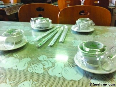 一元一套的消毒餐具(資料圖)