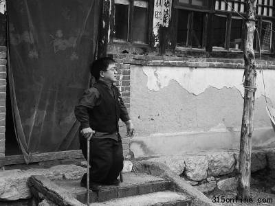 身高1.2米鄉(xiāng)村教師代課20年多次申請轉(zhuǎn)正未果