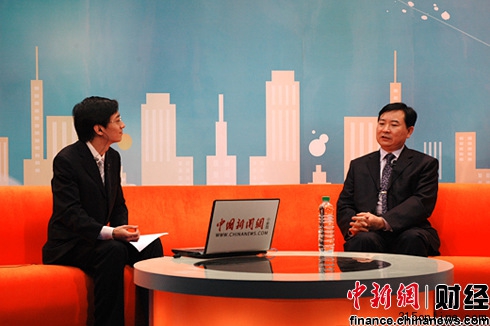 徐洪才:貨幣政策要回歸穩(wěn)健不能再過(guò)度緊縮