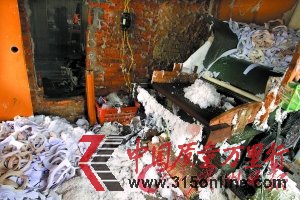 舊文胸墊加工成“黑心棉”