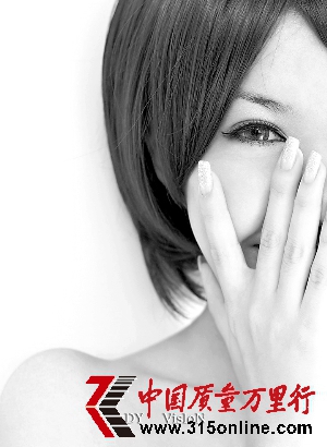 美瞳風(fēng)險(xiǎn)高國家藥監(jiān)局建議暫停生產(chǎn)