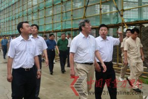 江蘇省質(zhì)監(jiān)局局長靳道強視察國家風(fēng)電設(shè)備質(zhì)檢中心